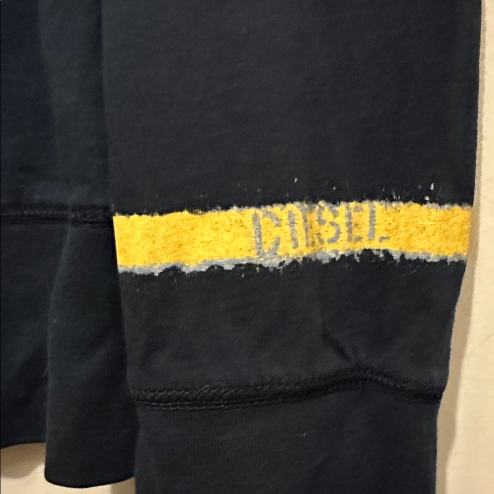 Diesel (L) - Picture 5 of 13